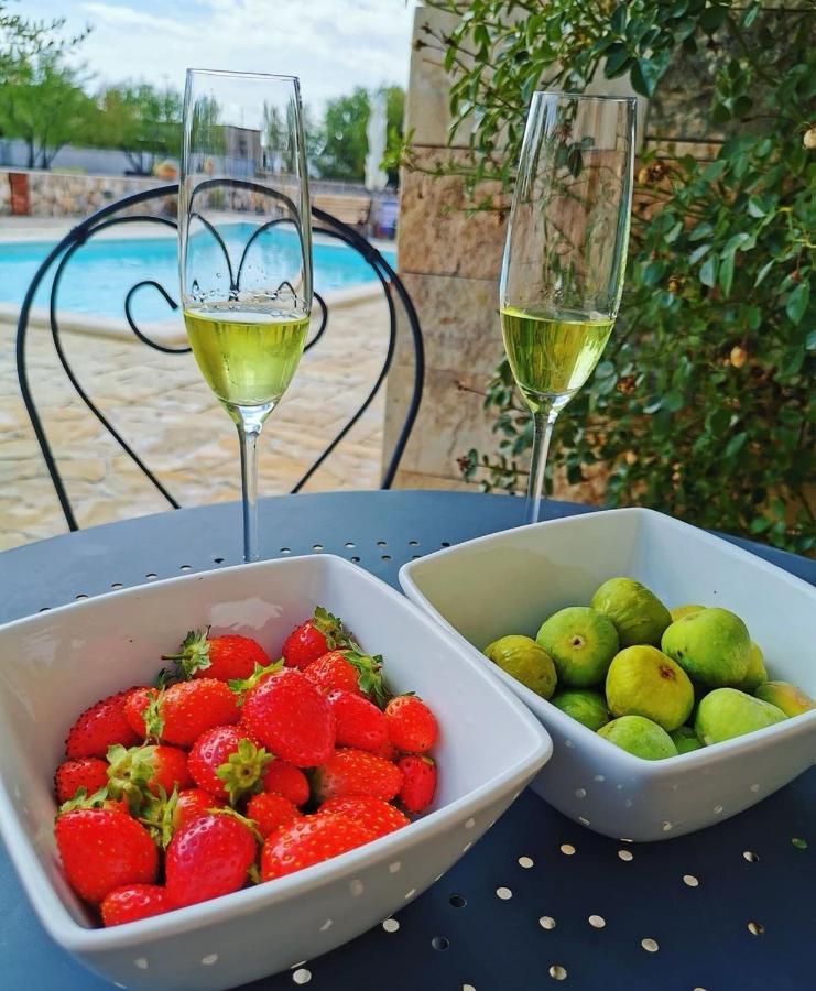Holiday Home Iva With Pool Sukošan Zewnętrze zdjęcie