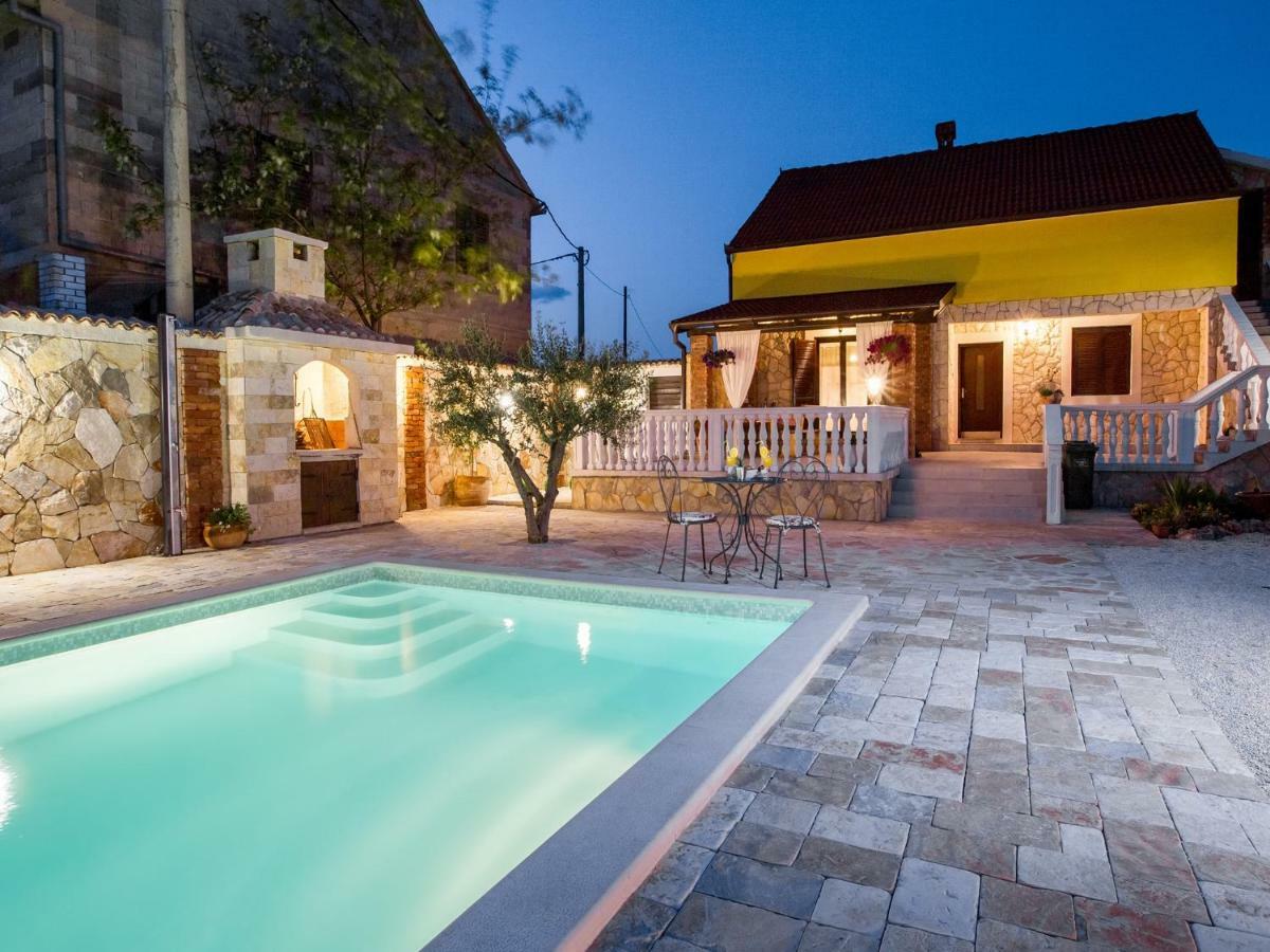 Holiday Home Iva With Pool Sukošan Zewnętrze zdjęcie